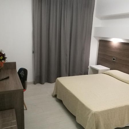 Hotel Miramare Ciro Marina Luaran gambar