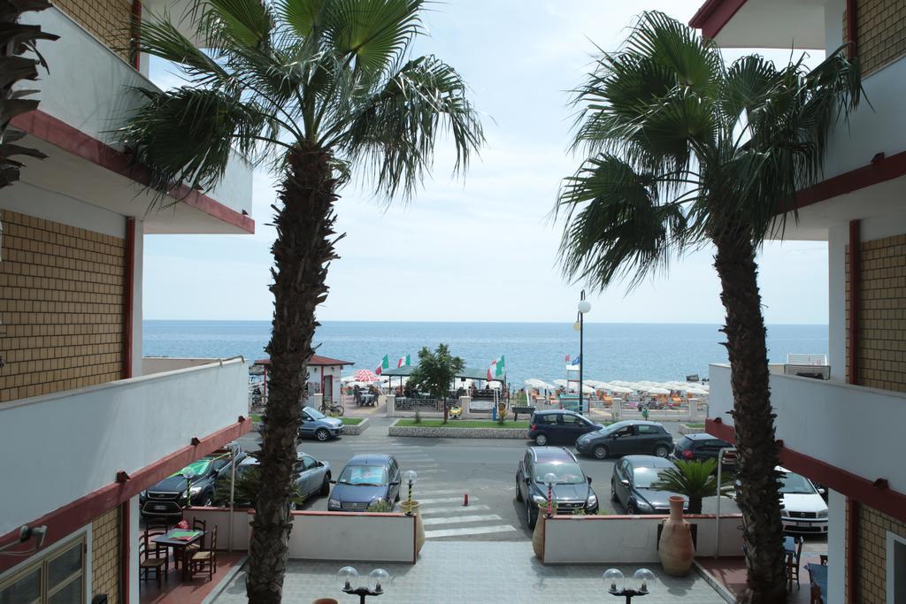 Hotel Miramare Ciro Marina Luaran gambar