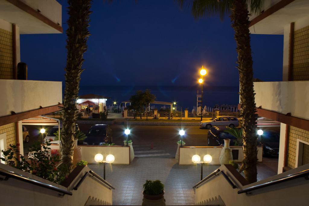 Hotel Miramare Ciro Marina Luaran gambar