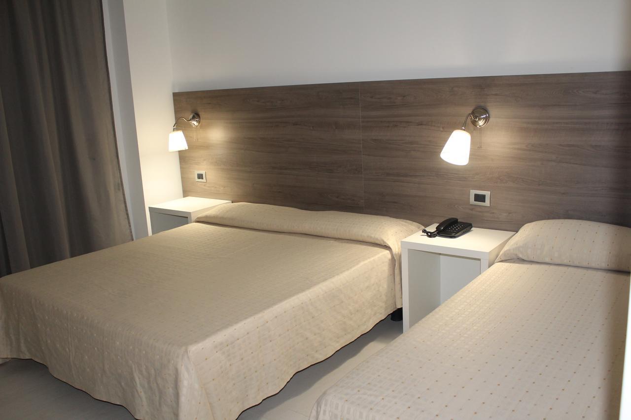 Hotel Miramare Ciro Marina Luaran gambar