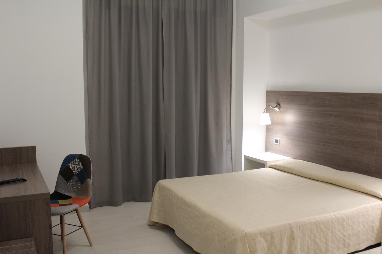Hotel Miramare Ciro Marina Luaran gambar